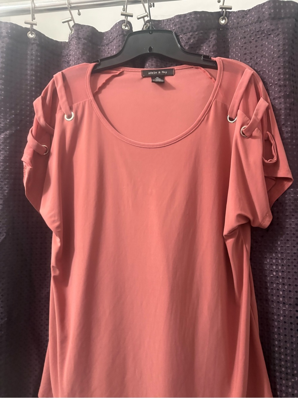 Adele & May Dusty Rose Short Sleeve Ring-Detail Tee